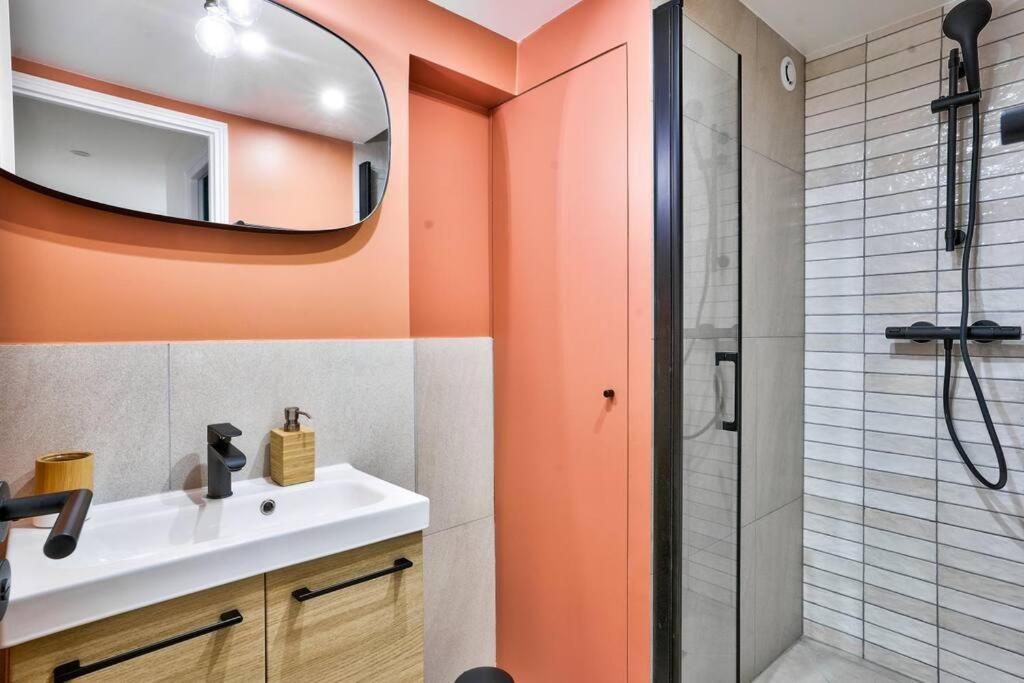 Magnifique Appartement Pour 6 - Montorgueil パリ エクステリア 写真